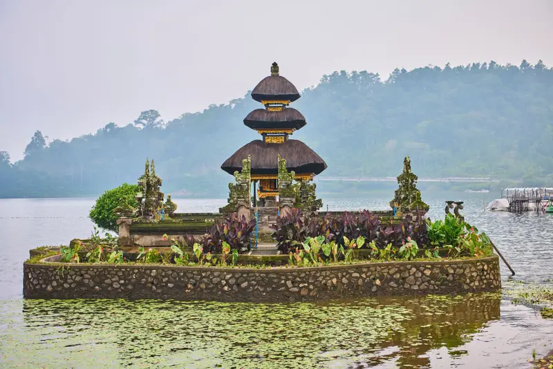 Ulun Danu Beratan temple on Lake Bratan, Bali, Indonesia