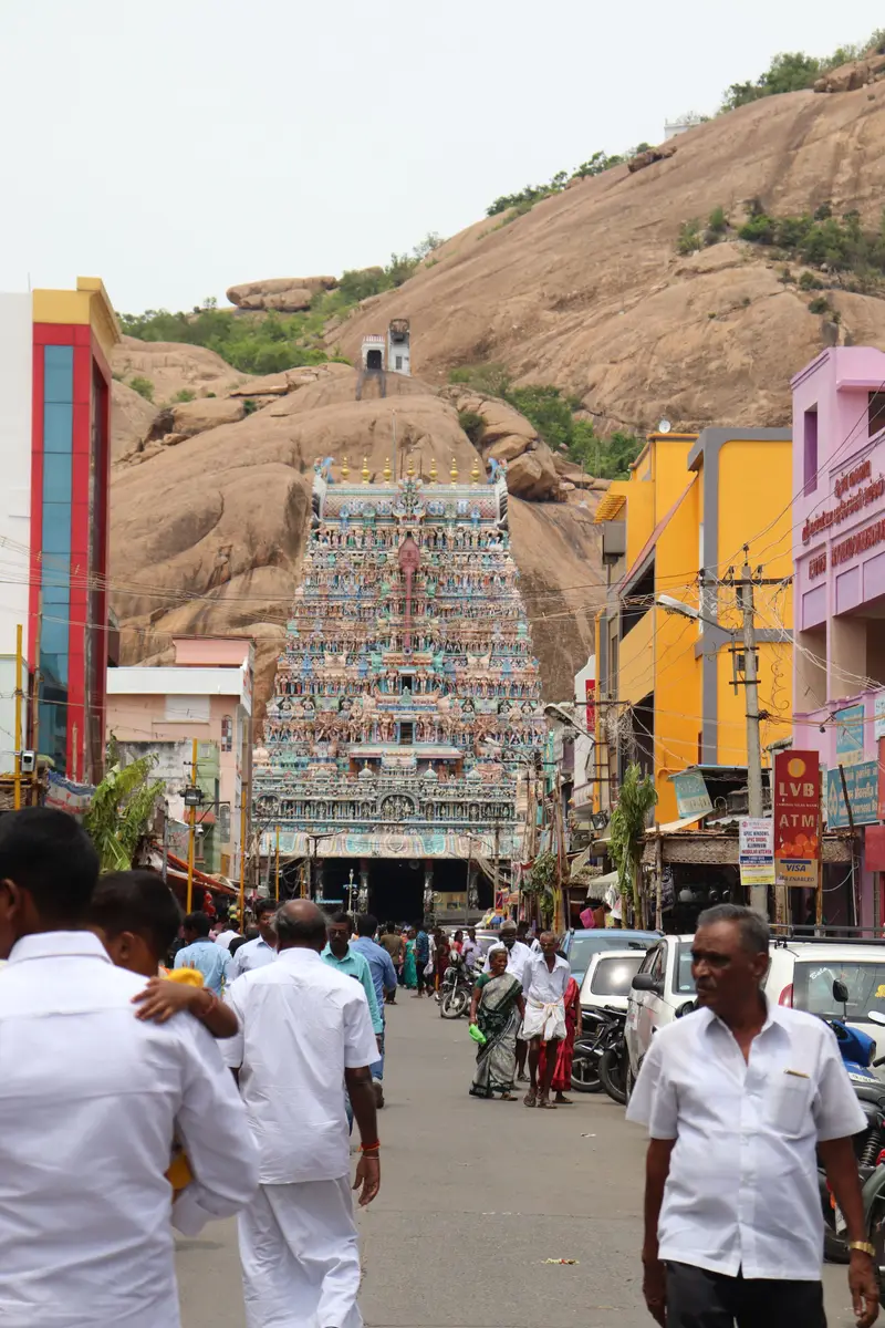 The colourful gopuram of the Meenakshi Amman temple, Madurai, Tamil Nadu